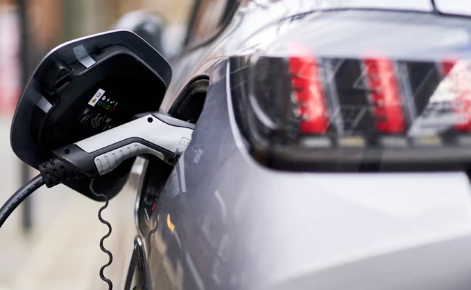 UK-carmakers-on-track-to-meet-EV