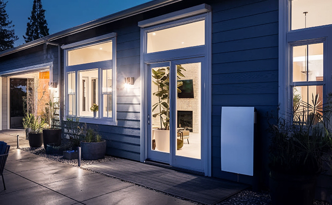 Solar-and-battery-can-reduce-energy-costs-and-provide-affordable-outage-backup-for-US-households